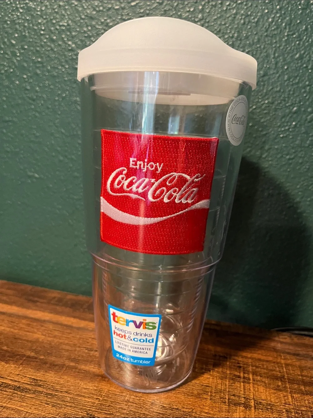 NEW Coca-Cola Tervis Tumbler 24 oz hot or cold